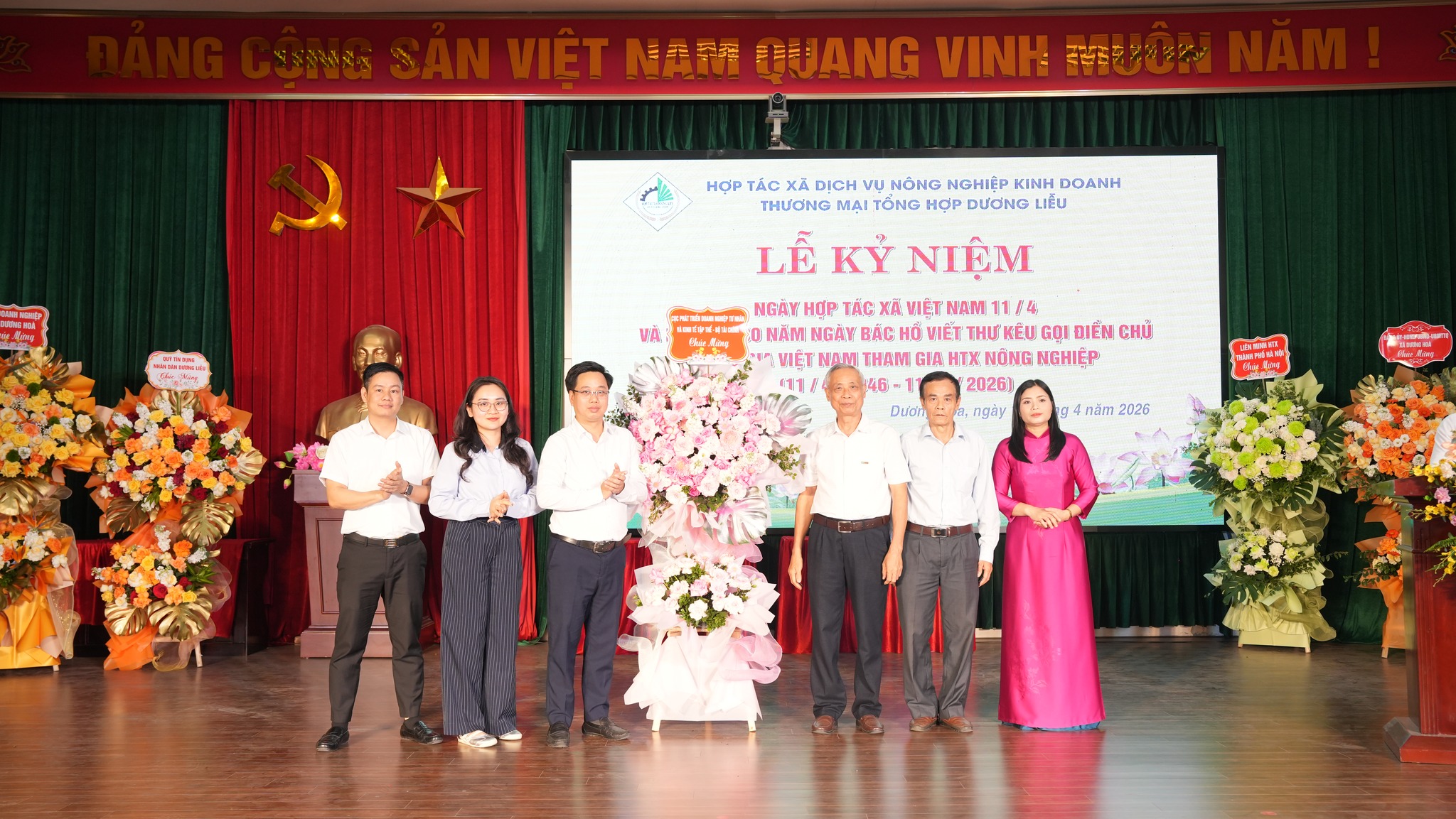 KỶ NIỆM NGÀY HỢP TÁC XÃ VIỆT NAM 11/4